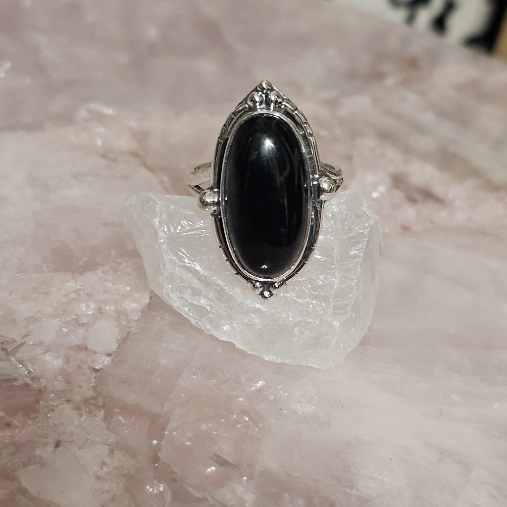 Oval Onyx Protective Stone on 925 Sterling Silver Ring Size 7